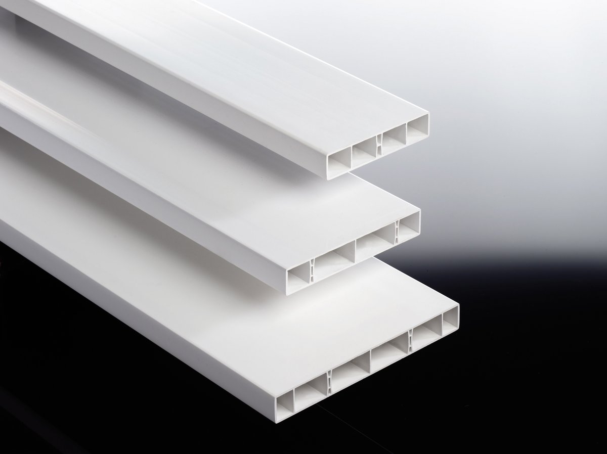 Hohlkammerbrett 150x20 mm, weiß, Balkonbrett PVC 6000 mm