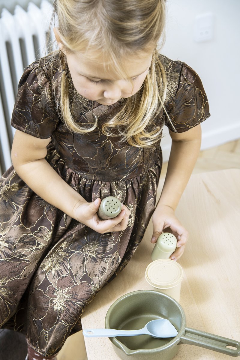 Küchen Set in Geschenk Box von Dantoy, Spielküchen-Zubehör aus Biokunststoff