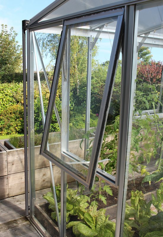 Vitavia Seitenfenster Z mit ESG 3 mm, alu
